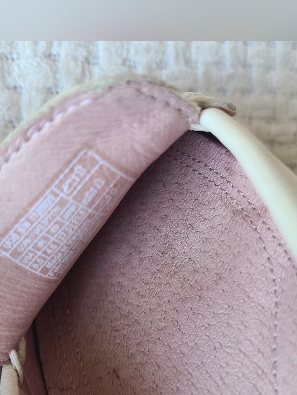 UGG Callen Women's Cream Leather Slip-On Loafers US Size 6.5 - Picture 9 of 9